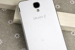 三星Galaxy J3智能手机曝光：配备5英寸显示屏