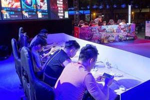 揭秘95后《王者荣耀》职业选手：月薪6000元