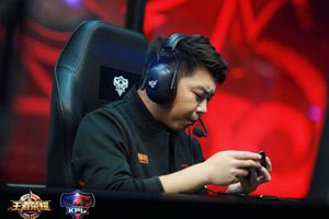【KPL】JC赛后群访：对阵eStar第二局“上头”队员已受到处罚！