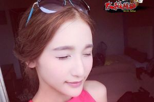 女神专访进行时:艾希来咯~