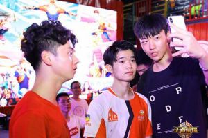 聚会吧！心悦俱乐部《QQ飞车手游》线下竞速赛