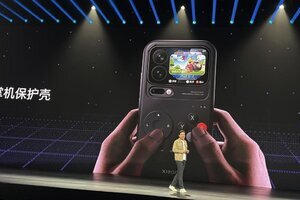 小米发布会雷军携《愤怒的小鸟》经典回归