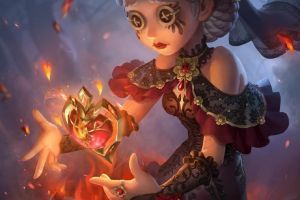 浴火绯花  《第五人格》医生稀世礼包上架商城