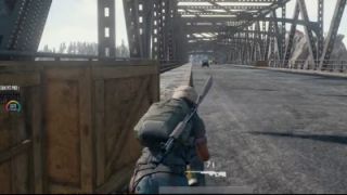 【绝地求生大逃杀】AWM堵桥，800里开外打死一个玩家。